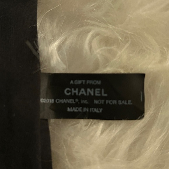 Chanel Velvet Oversized Drawstring Bag/ Pouch 💞 Zoe Made in Italy, authentic. - Picture 6 of 6